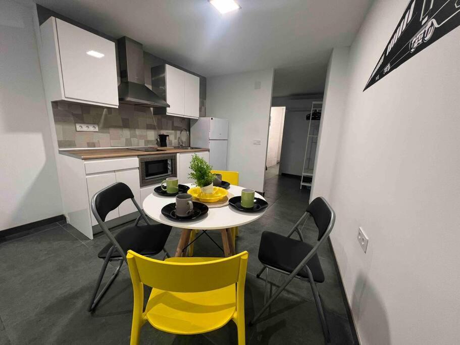 Loft Entero Centro Alicante Buitenkant foto