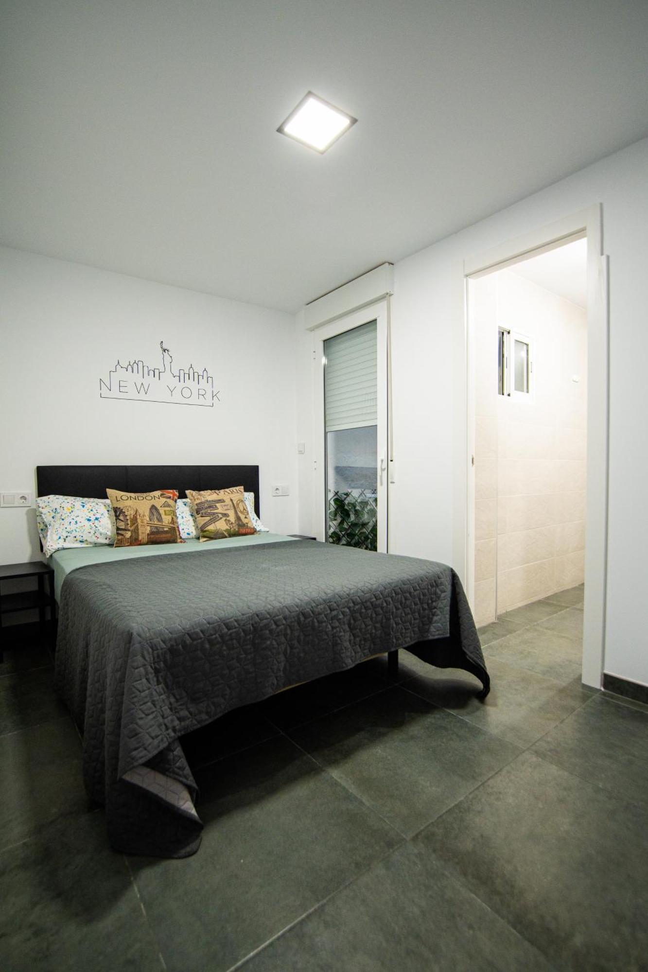 Loft Entero Centro Alicante Buitenkant foto
